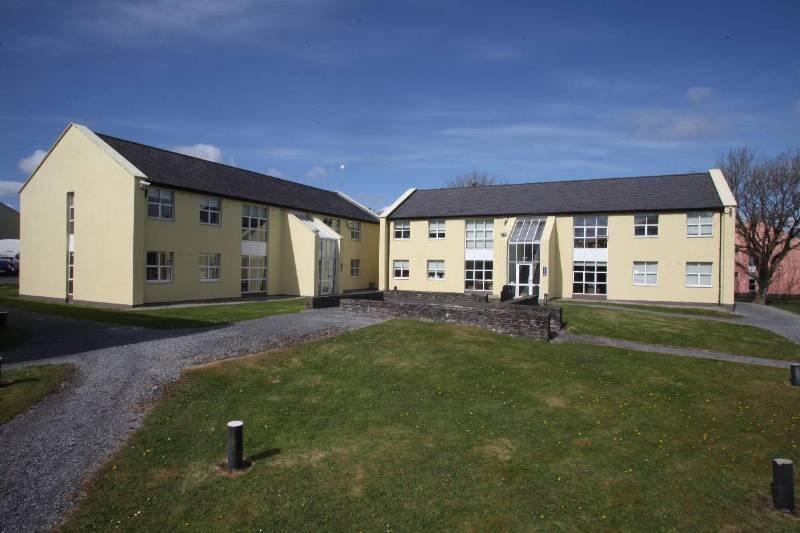 Corrib Village Rooms University Of Galway Dış mekan fotoğraf